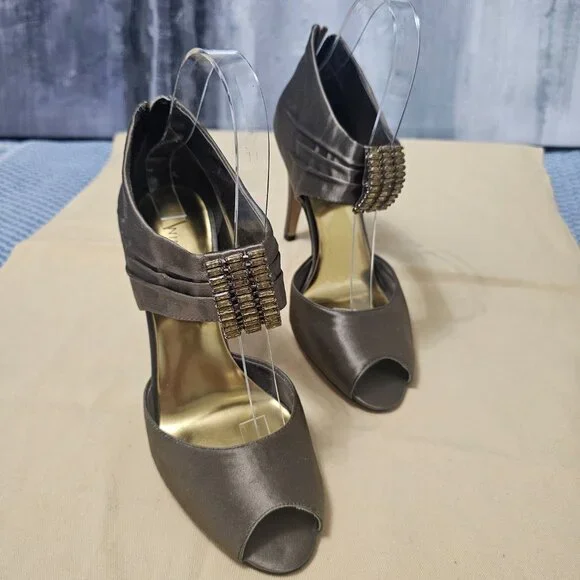 Nine West Bronze & Gold Rhinestone Strappy High Heels - Size 6 - Picture 7 of 7